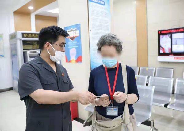 被男友骗入电诈失联如果你被男友骗入电诈并失联，这是一个非常严重的情况，需要立即采取行动。以下是一些建议