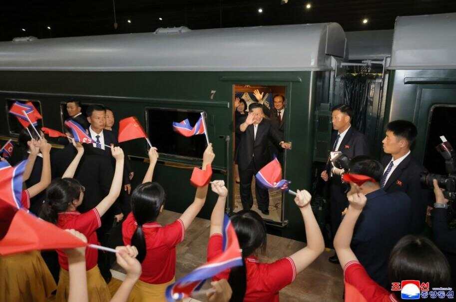 金正恩：对中方的真心实意表示感谢金正恩对中方的真心实意表示感谢，深化友谊与合作的新篇章